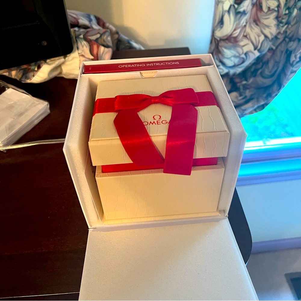 omega package  watch box
